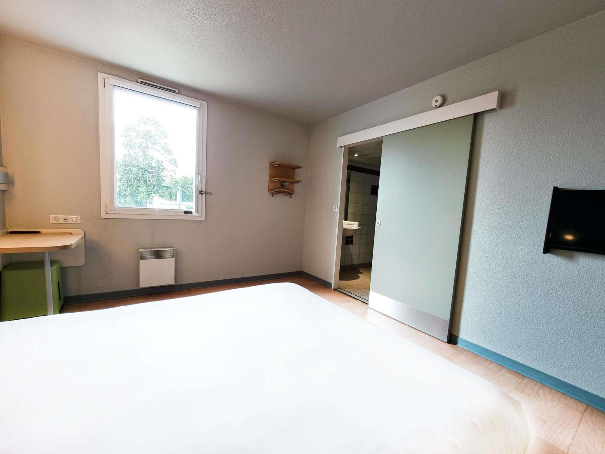 Ibis Budget Caen Porte De Bretagne Bretteville-sur-Odon Exterior foto